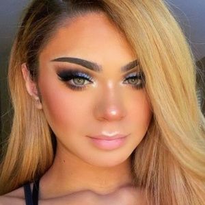 Meet your Posher, Kali-rae